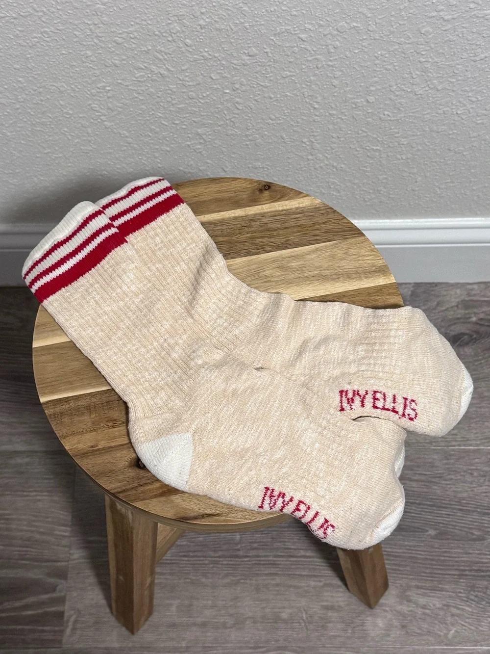 OSFM Ivy Ellis The Torrisdale Crew Socks Vintage Sport Ribbed Cotton Red & Cream
